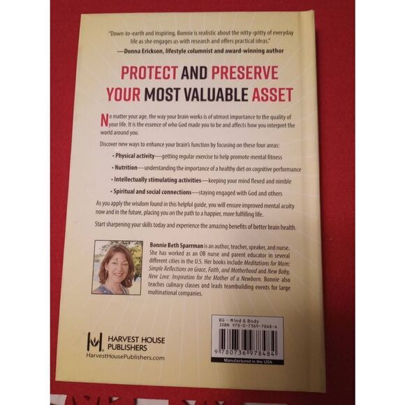 60 ways to keep your brain Sharp, Bonnie Beth Sparrman BSN, hard Cover 2018 - Picture 3 of 3